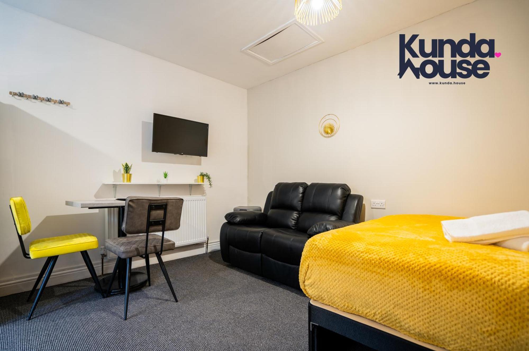 Kunda House In Tyseley Apartment Birmingham Exterior photo